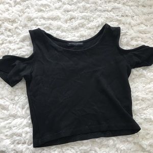 Brandy Melville open shoulder crop top